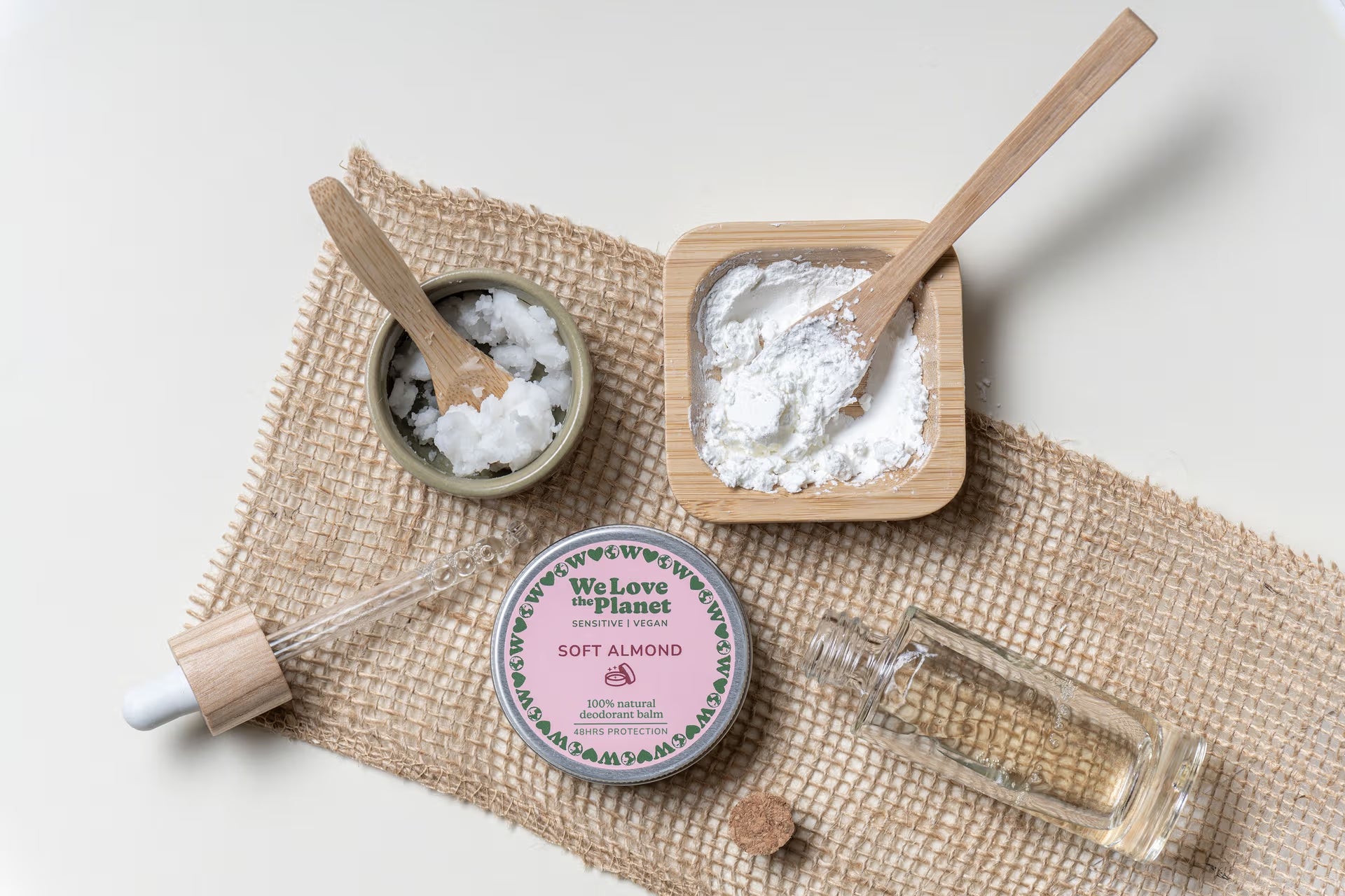 Soft Almond deodorantbalm met ingrediënten